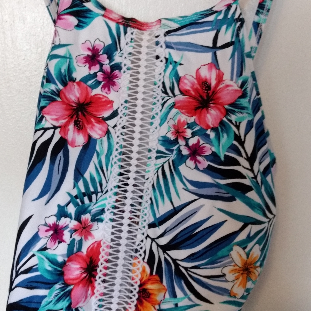 Time And True Women's 3X floral Tankini Top